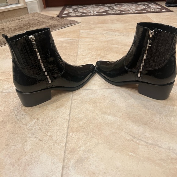 Black Patent Donald Pliner Marisol Bootie Size 9 - Picture 6 of 7